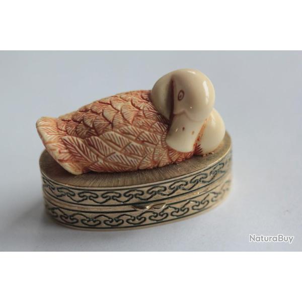 ESTEE LAUDER Concreta/Parfum solide Youth Dew Canard