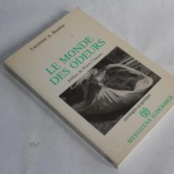 Le monde des odeurs Lucienne A. Roubin 1989