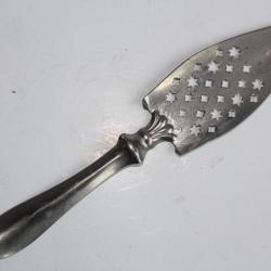 Cuillère à absinthe étoiles et trèfles N°1