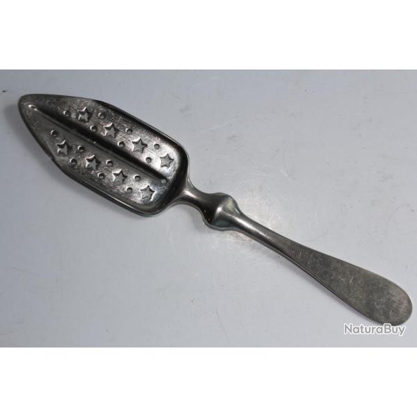 Ancienne cuill�re � absinthe �toiles Gombault