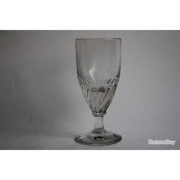 Verre � absinthe ancien