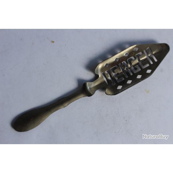 Ancienne cuill�re � absinthe publicitaire BERGER alcool bistrot