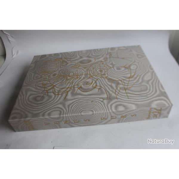 Embotage Venus in Furs illustr par DALI gris