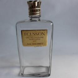 Grand flacon d'eau de cologne parfumée Ecusson Jean d'Albret