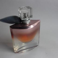 Flacon d'eau de parfum La vie est belle Lancome édition limitée