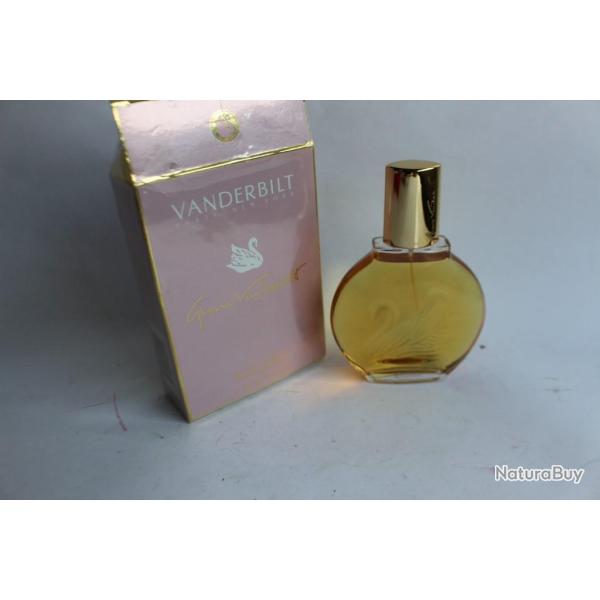 Flacon d'eau de toilette  VANDERBILT  par Gloria Vanderbilt