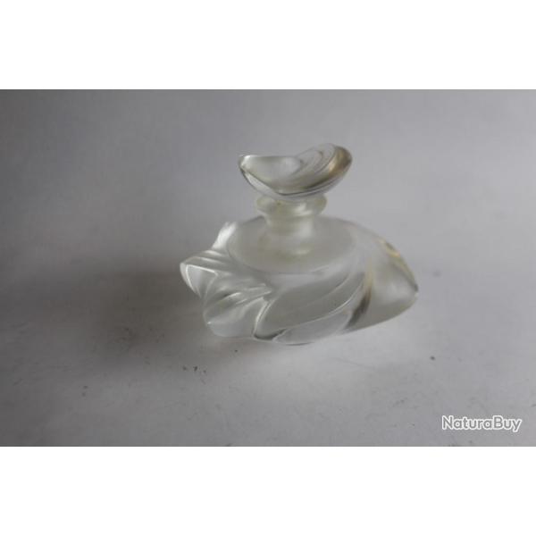 Flacon � parfum LALIQUE