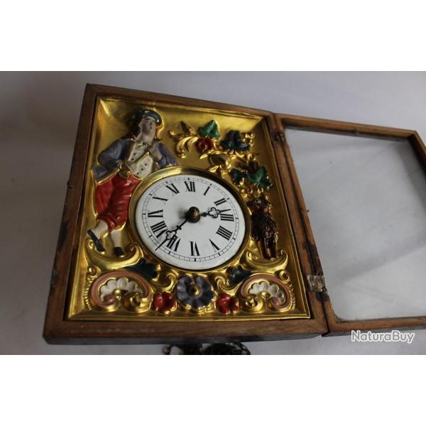Pendulette Art populaire For�t noire  Chasseur