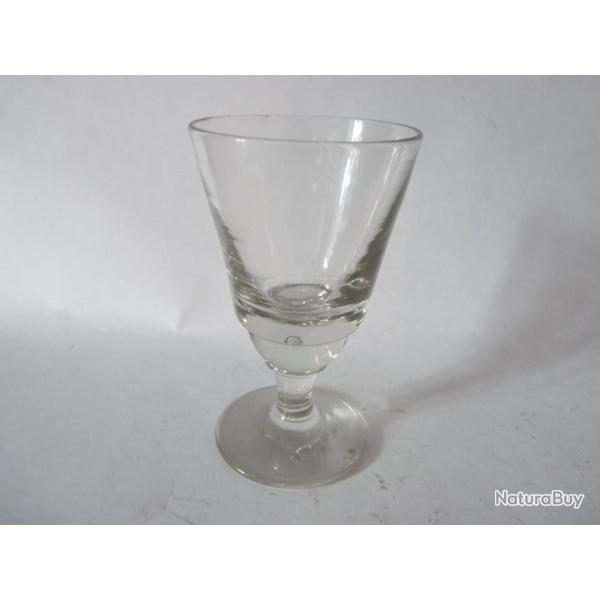 Verre � absinthe