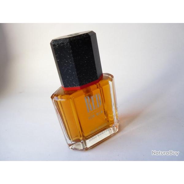 Flacon d'eau de toilette  RED  GIORGIO BEVERLY HILLS parfums