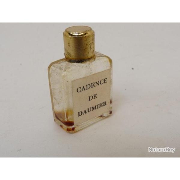 Flacon de parfum miniature �chantillon Cadence de DAUMIER