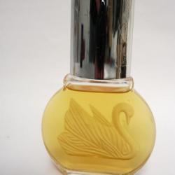 Flacon d'eau de toilette VANDERBILTS parfums