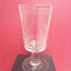 Ancien verre de bistrot