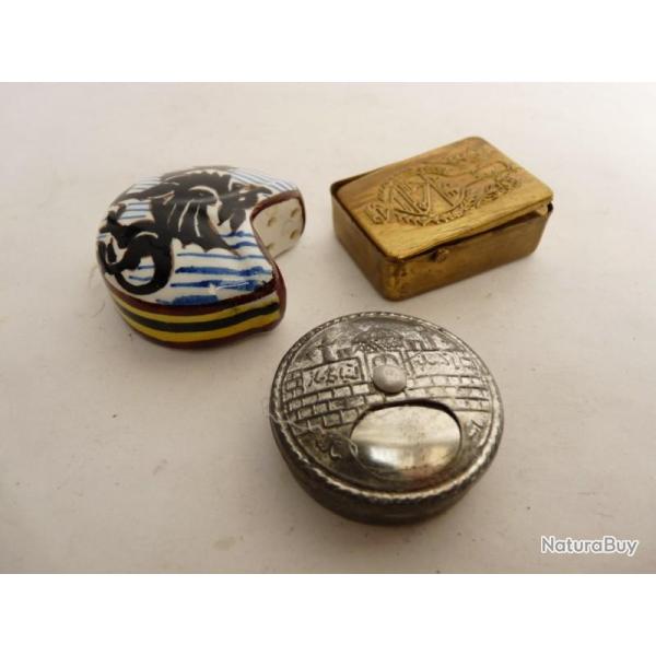 Trois inhalateurs - diffuseurs de parfum