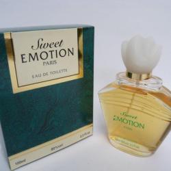 Flacon d'eau de toilette Sweet Emotion Paris