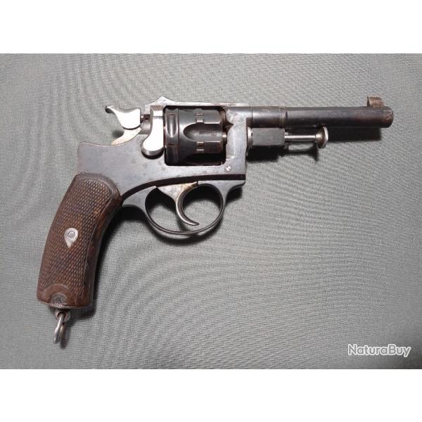 Rare revolver mod�le 1887 civil ou mod�le 1889/90 - Saint-Etienne � cl� - BE