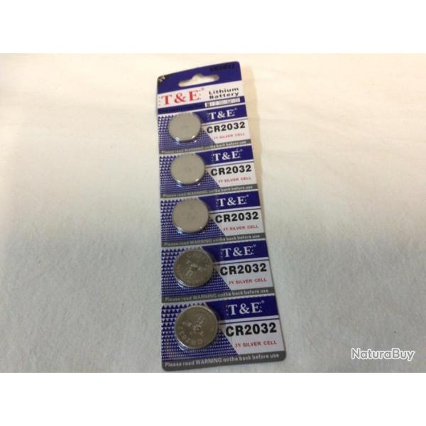 LOT DE 5 PILES  LITHIUM  C R  2032