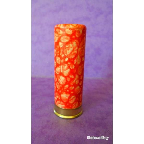 UNE  cartouche cal. 12 PLB 6 ANCIENNE MANUFRANCE ROUGE ET BLANCHE CULOT DE 8mm NEUTRALISEE