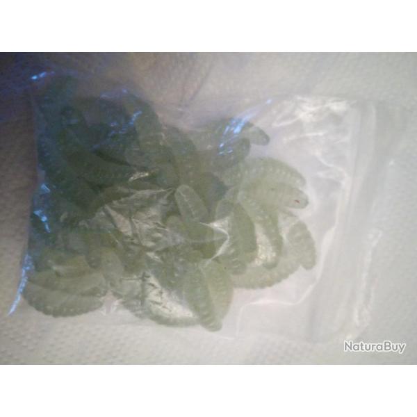 Leurre souple de deux cm pour diffrentes pche, leurre couleur claire fluorescent