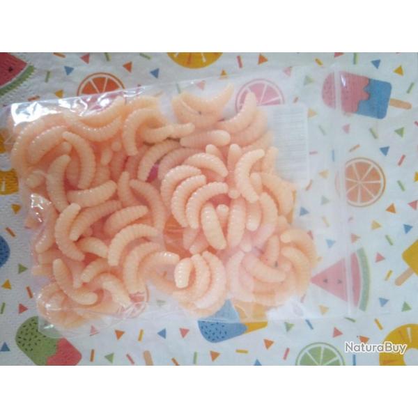 Leurre souple asticot de deux cm pour diff�rentes p�che.