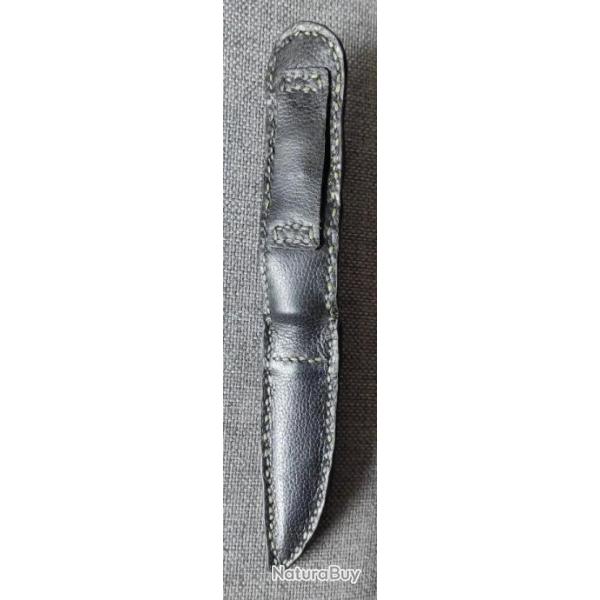 Couteau suedois.     sweden