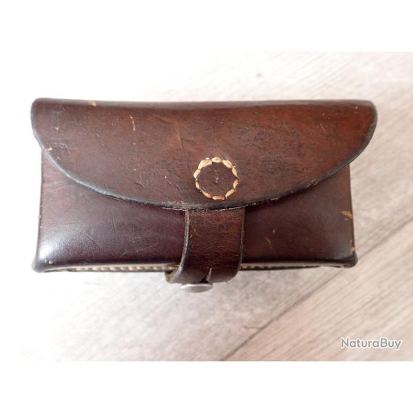 1942 : Trousse, pochette � mat�riel, entretien parabellum P06, P06/24 Suisse ou r�volver 1882/29.