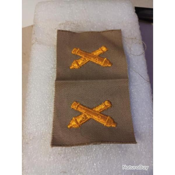 Lot de collars officier arm�e us officier ARTILLERY WW2 original