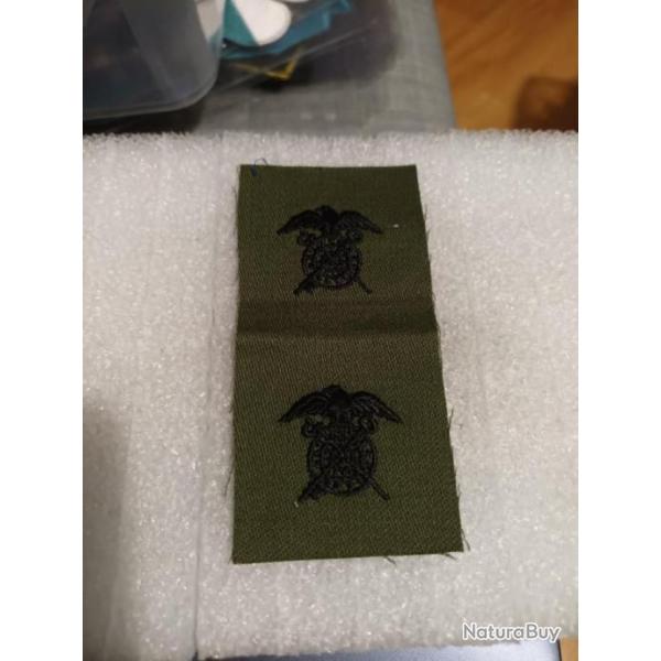 Lot de collars officier arm�e us QUATERMASTER kaki ORIGINAL 2