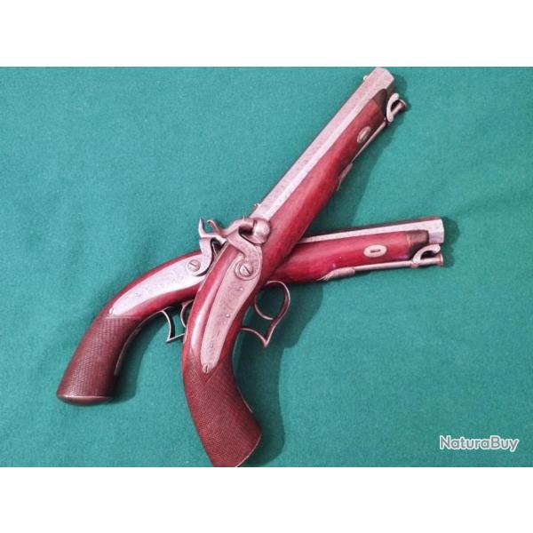 Paire de Pistolets Britanniques dOfficier   de Percussion signes circa 1848 .