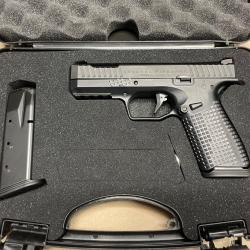 Pistolet Arsenal Firearms Strike B - Calibre 9x19 mm