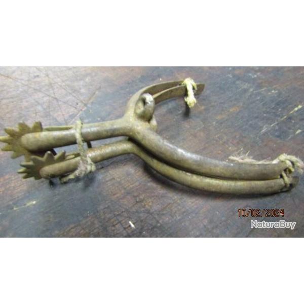 paire �perons premi�re seconde guerre ww1 ww2 officier infanterie FR cavalerie dragon hussard attach