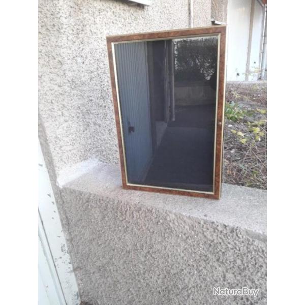 �tag�re pour accrocher des Pins