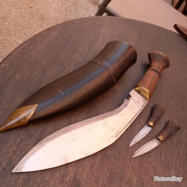 Ancien Couteau KUUKRI NPALAIS Manche en Bois avec tui en Cuir