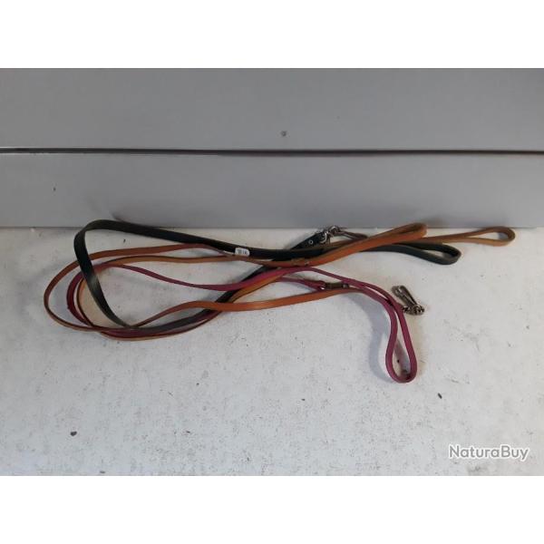 9497 LOT DE 4 LAISSES POUR CHIEN NEUF