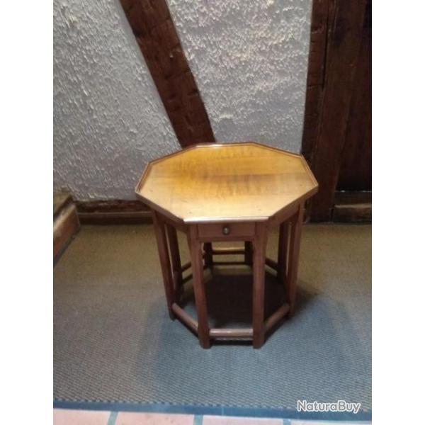 Table basse octogonale
