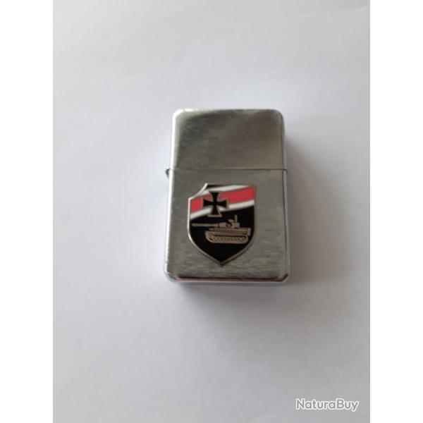 BRIQUET METAL CHAR TIGRE