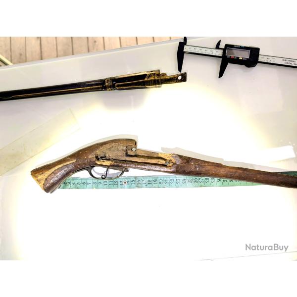 Super grand pistolet � Silex  fn 18�m   � restaurer  n�26  Vendu sans le canon.
