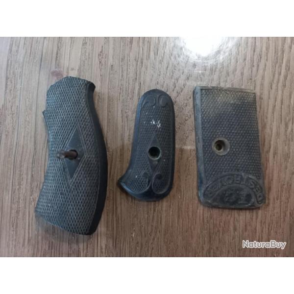 lot de 3 anciennes plaquettes pour pistolet // revolver