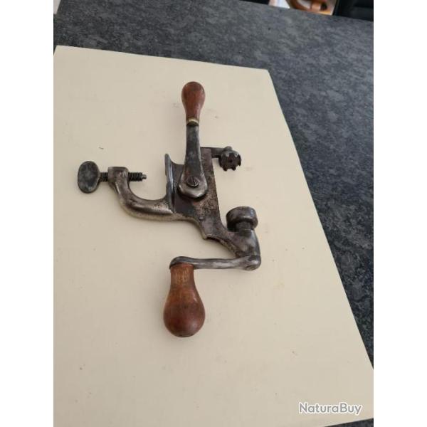 sertisseur  lourd    en calibre 16  marque ar