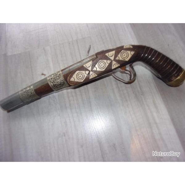 pistolet B�b�re ou reproduction