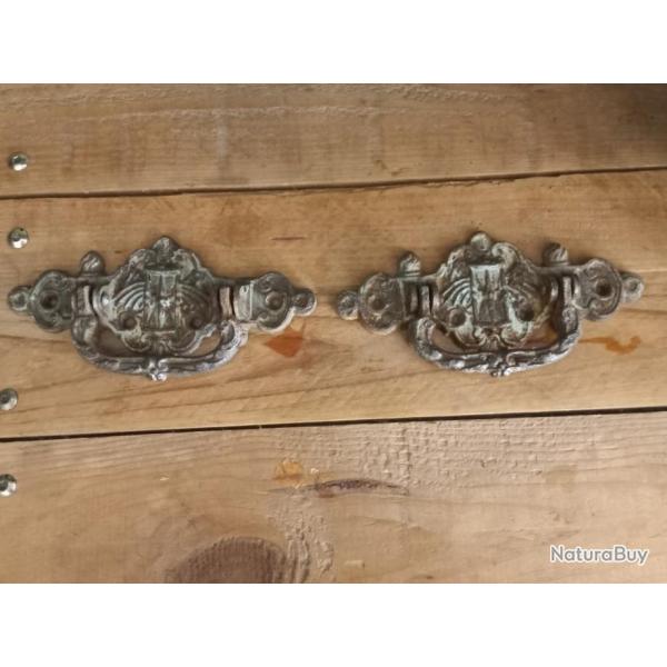 paire d' ancienne poign�e ouvrag� en fonte de fer
