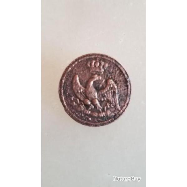 Bouton de la Garde Imp�riale (1 empire 1804 /1815) C'est un original .