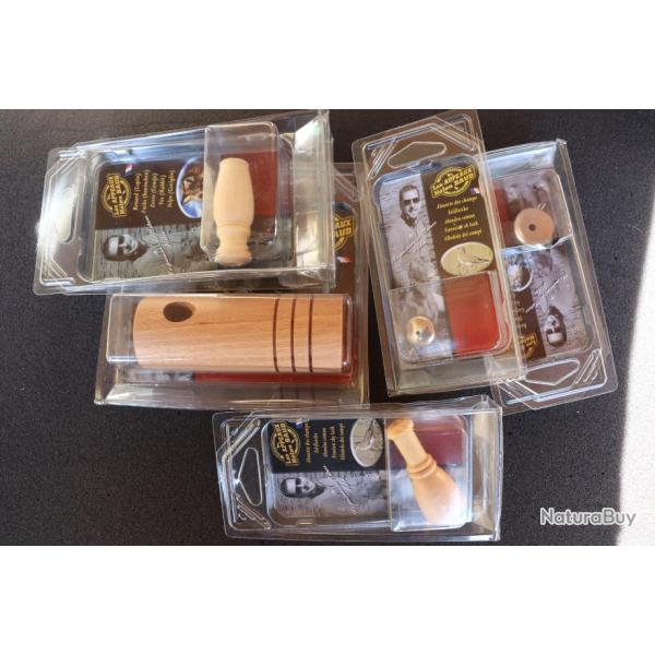 Lot de 5 appeaux de chasse - palombe tourterelle  neuf - grives neuf - alouettes des champs neuf - c