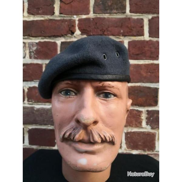 Tour de tte 57 - Bret de la Royal Air Force sans insigne