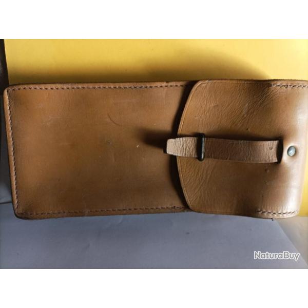 Porte chargeur MAT 49 (2)