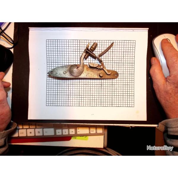 PL102A Platine de Pistolet ou fusil  Silex  (model artisanal fonctionnel) pour reproduction