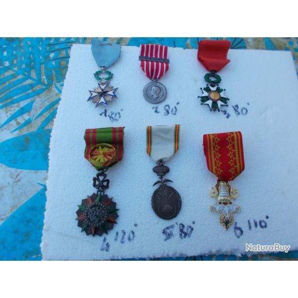 m�dailles militaires, � l'unit�,,�tat neuf