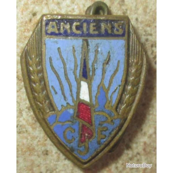 Anciens des C.J.F-Boutonniere