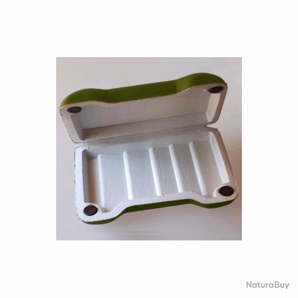 LOT DE 2 BOITES A MOUCHES EN MOUSSE