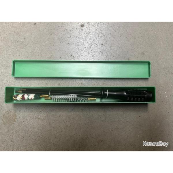 NECESSAIRE DE NETTOYAGE 3 BAGUETTES CAL.9MM